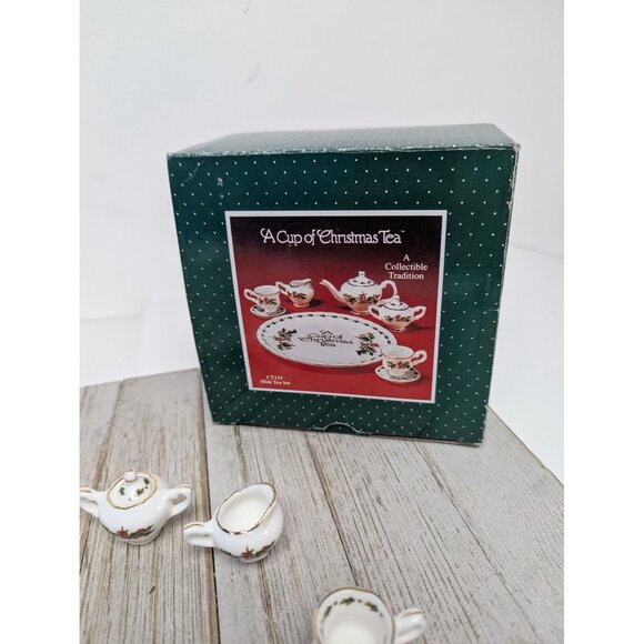 A Cup Of Christmas Tea Mini Vintage Tea Set Bone China in Box CT133 1995 - Picture 11 of 13